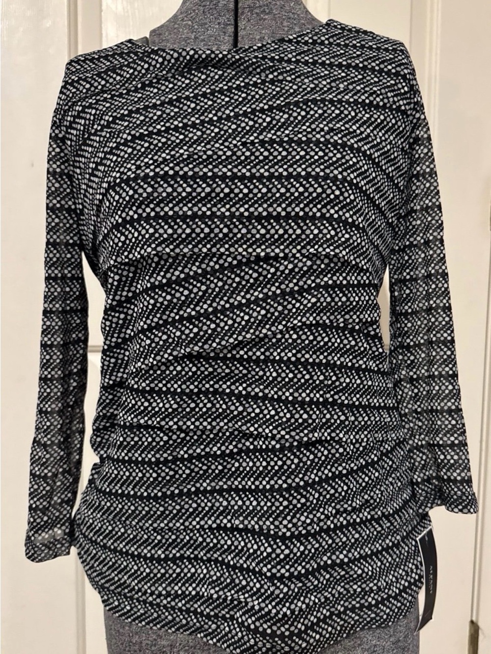 Alfani Black and White Printed Long-Sleeve Top